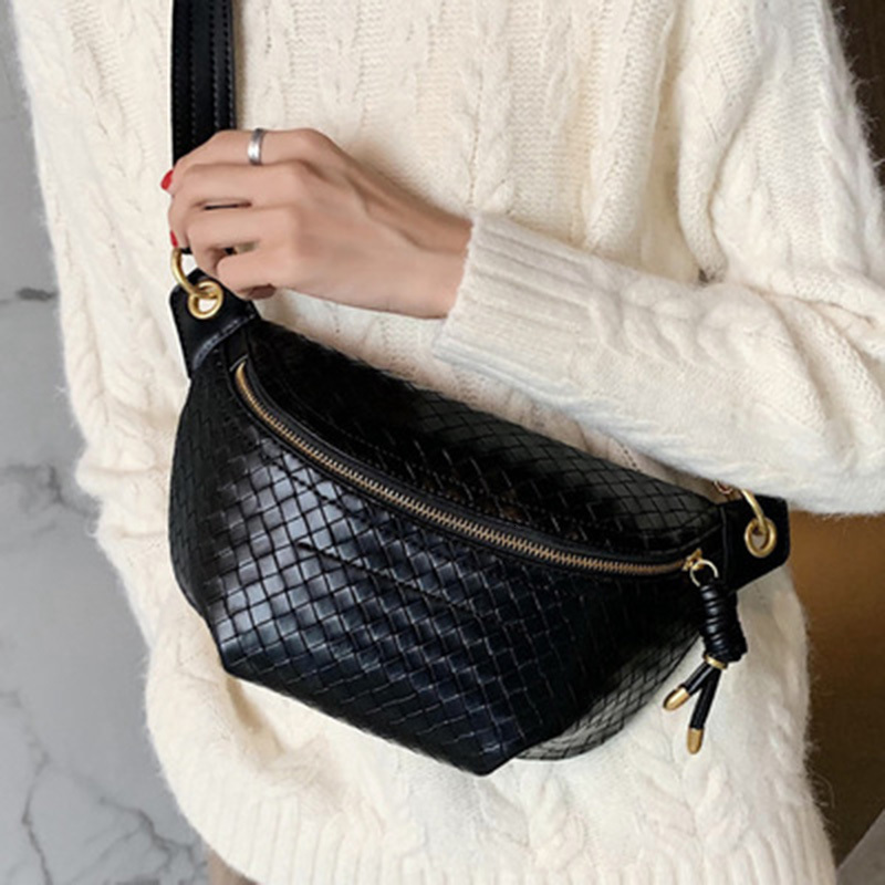 Sacs de taille 2023 Sac de chaîne Femmes Cuir Fanny Pack Bandoulière Poitrine Mini Ceinture Mode Fille Téléphone Bourse 230920