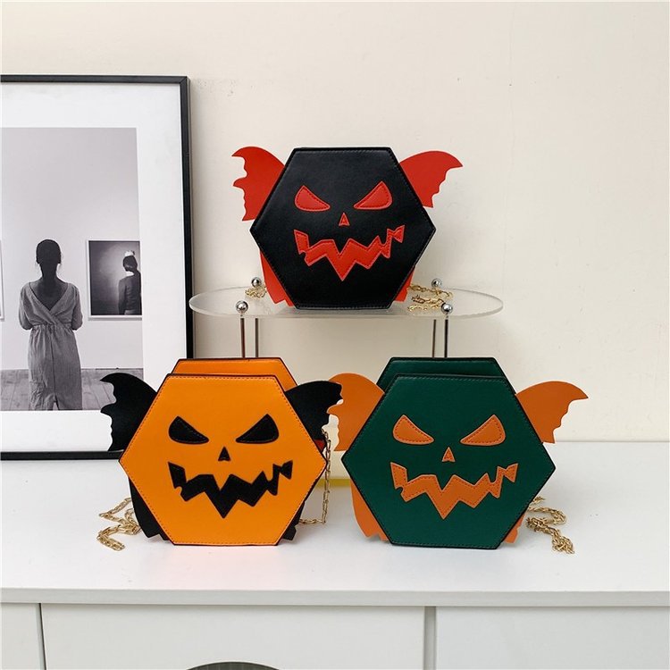 Halloween 3D Pumpkin One Shoulder Bag Women's Personality Cartoon Men's and Women's Chain Small Square Bag Creative Funny Bag 230915