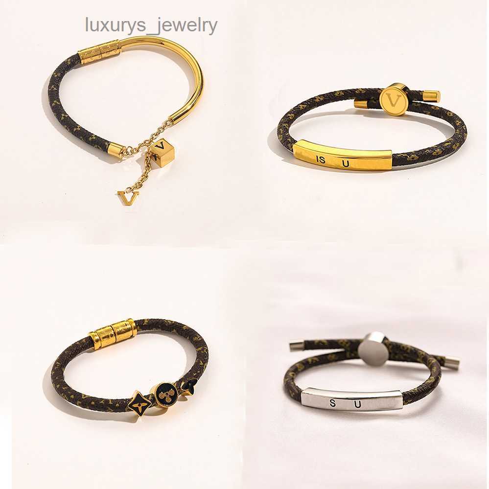 Bijoux Designer New Style Bracelets Femmes Bangle Designer Lettre de bijoux Faux en cuir 18k Gold Bracelet en acier inoxydable Bracelet Femmes Ca