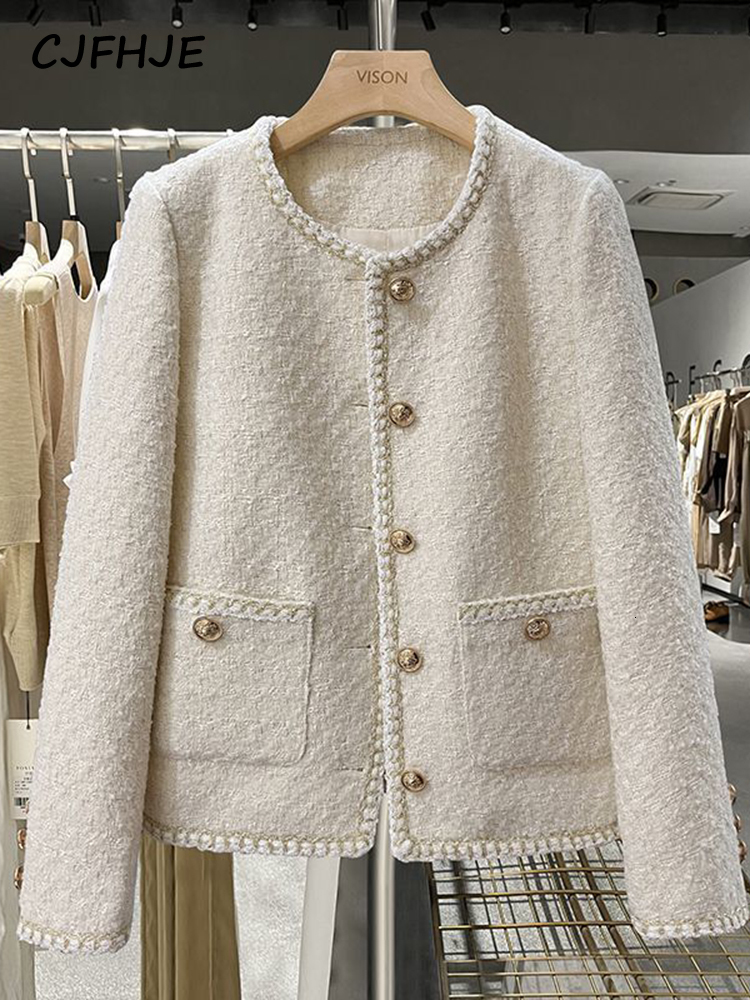 Women's Jackets CJFHJE Elegant Spring Autumn Round Neck Woolen Coats Women Korean Fashion Office Lady Coats Beige Chic Button Short Tweed Jacke