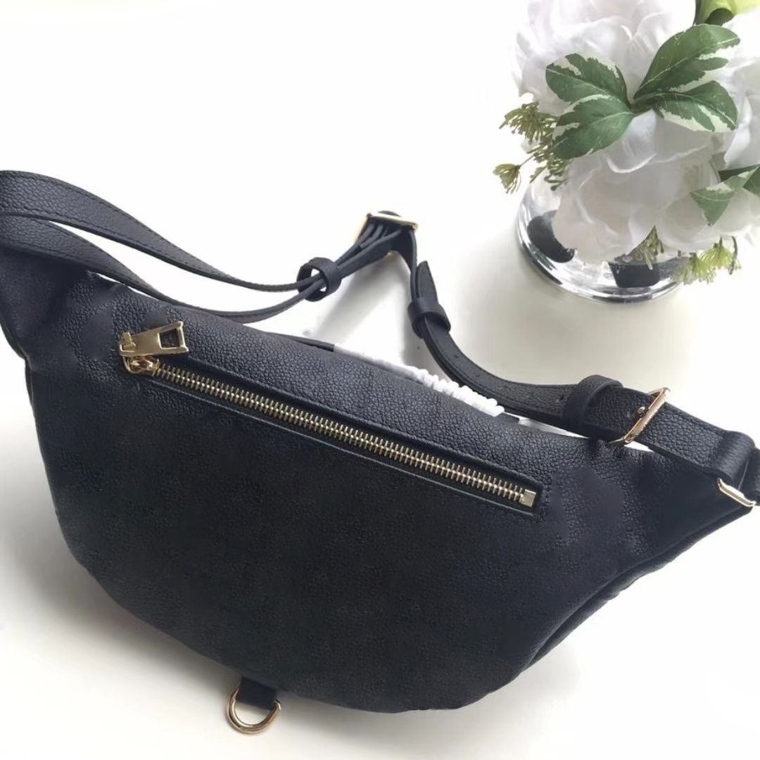 Designer Fanny Pack Chest Messenger Bag Womens Luxury Crossbody Mens Fashion Purses Elegant Coach Bumbags Saddle Bags Totes