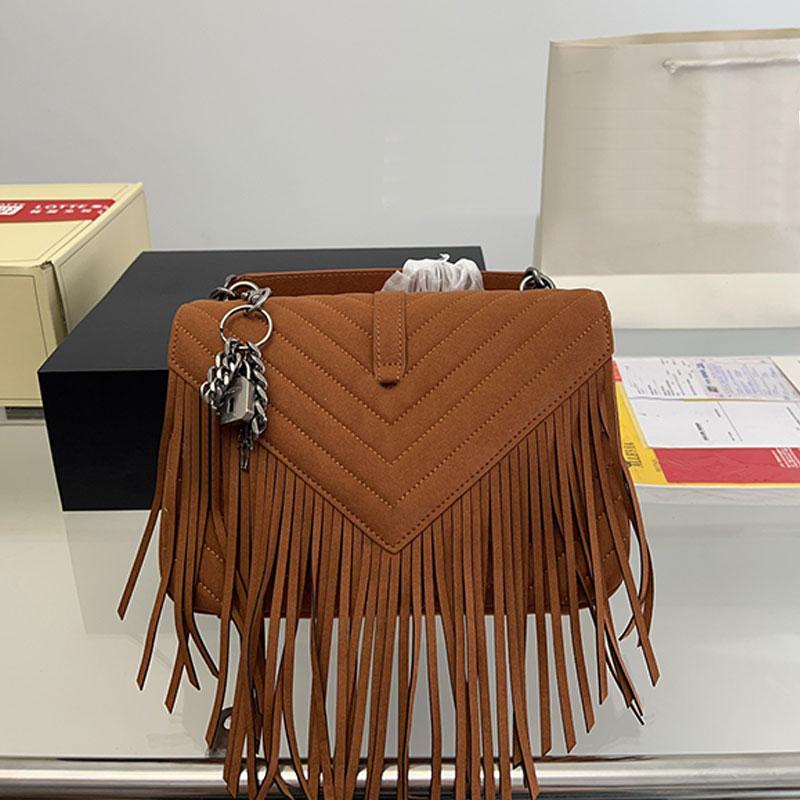 Sac à bandoulière en daim Sac de messager des femmes concepteurs sacs de main de sac à main accessoires à rabat à blindage interne poche poche de