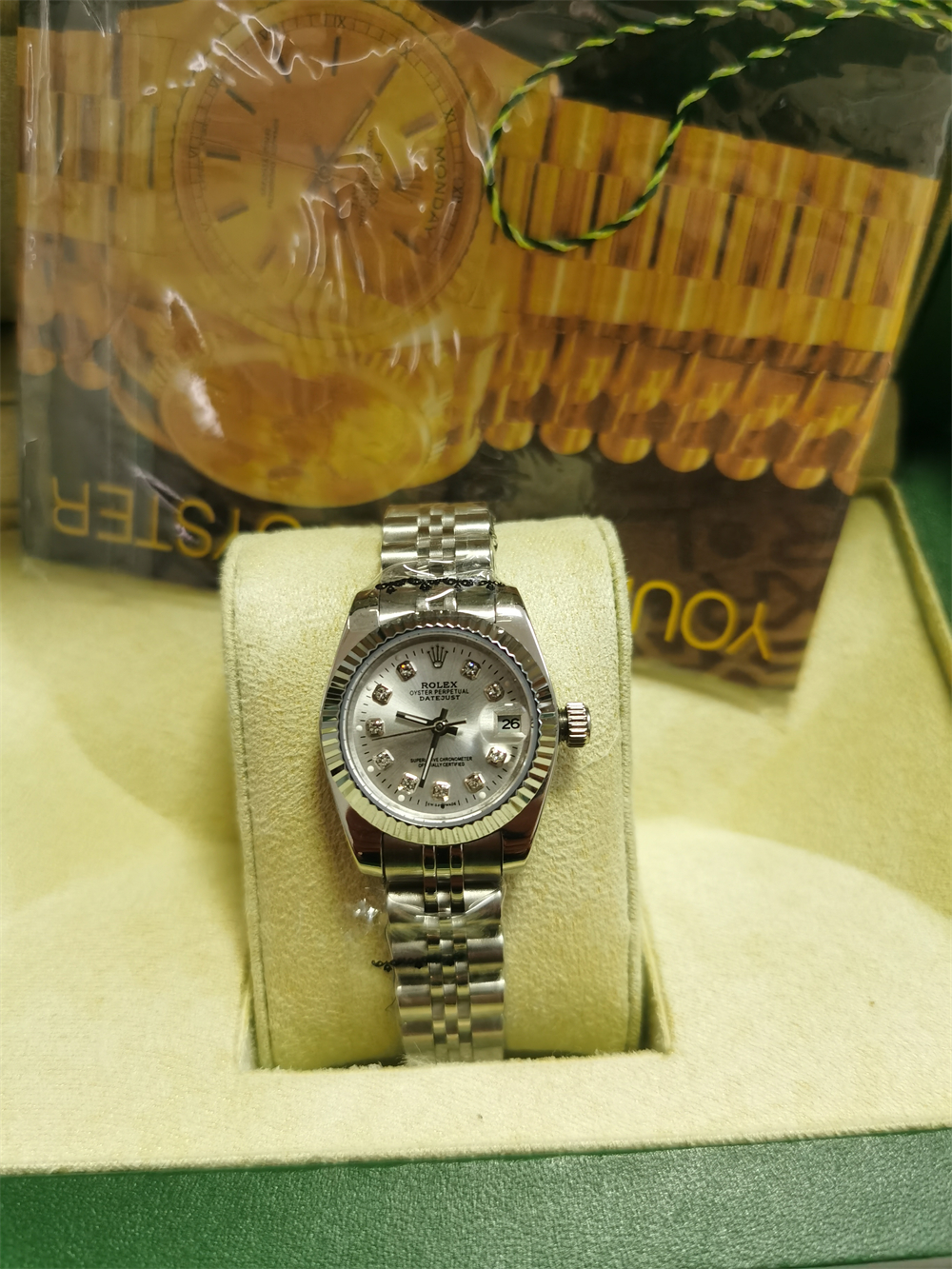 Avec une boîte à chaud pour les femmes Regarder Lady Taille 26 mm Date Girl Sapphire Glass Wristwatch 2813 Mouvement Automatique Mouvement mécani
