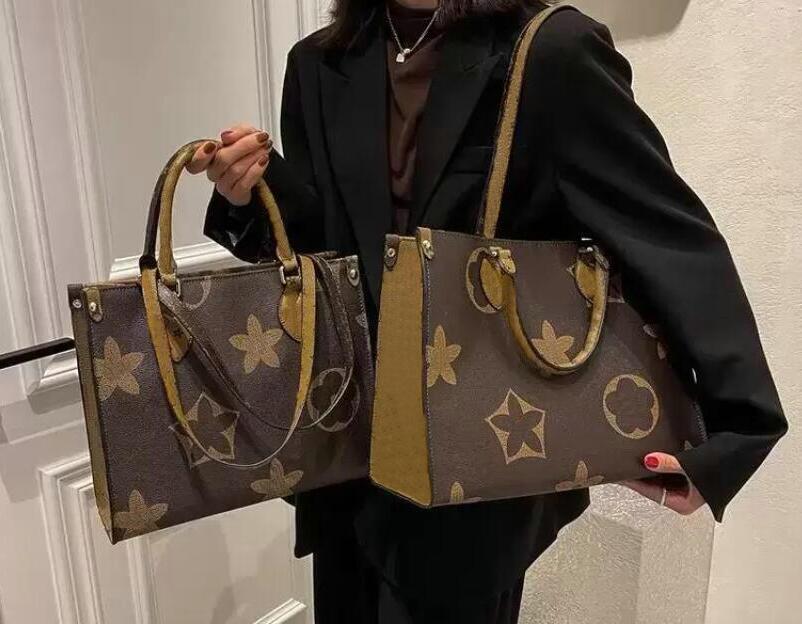 

Women Designer Shoulder bags Totes Handbags Embossed Flower ONTHEGO GM MM leather Shopping Handbag Purse Female backpack hehe, Black embossed