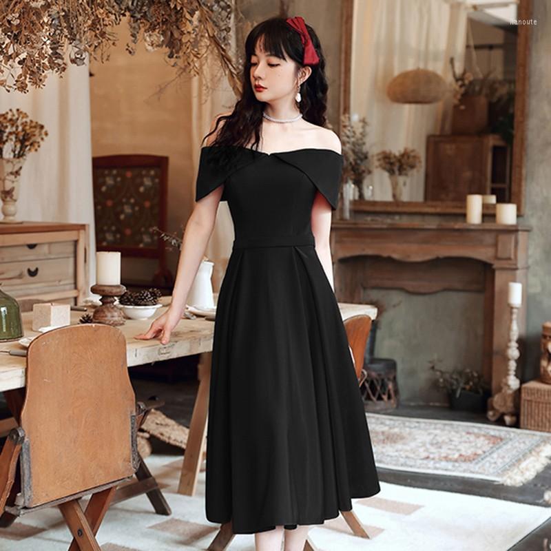 

Ethnic Clothing Off Shoulder Solid Qiapo A-line Backless Slash Neck Choengsam Wedding Dresses Gown Vintage Bandage Celebrity Banquet