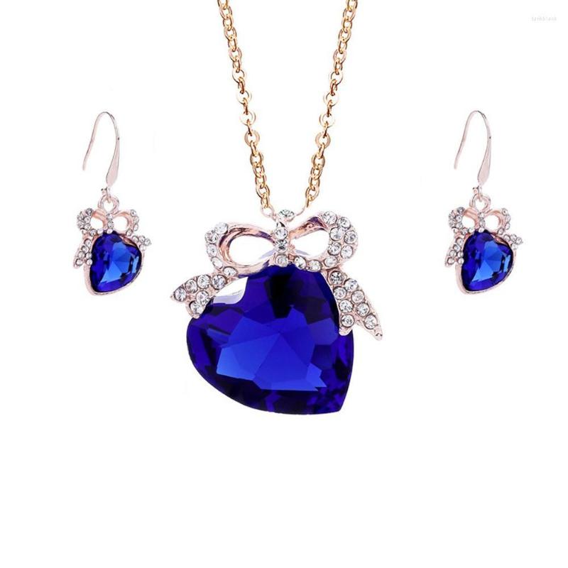 

Necklace Earrings Set 3Pcs/Set Heart Shape Faux Rhinestone Pendant Hook Earring, Picture shown