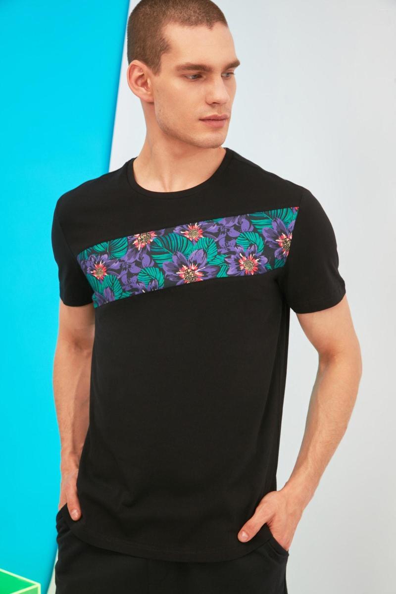 

Men' T Shirts Trendyol Mens Slim Fit T-Shirt TMNSS21TS1360, Black