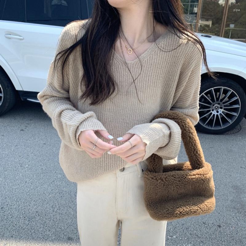 

Women's Polos Korean Style Loose V-neck Soft Waxy Knitted Sweater Women's Top, Khaki