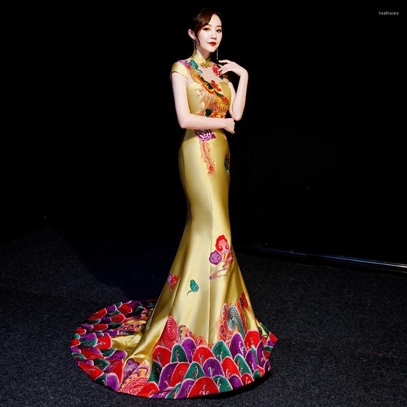 

Ethnic Clothing Luxury Embroidery Evening Party Dress Slim Trailing Temperament Celebrity Banquet Flower Phoenix Stage Show