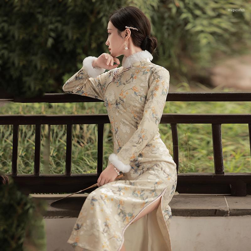 

Ethnic Clothing Chinese Traditional Dress Vintage Qipao Womem Fur Collar 2023 Elegant Long Sleeve Slim Cheongsam Vestidos Plus Velvet