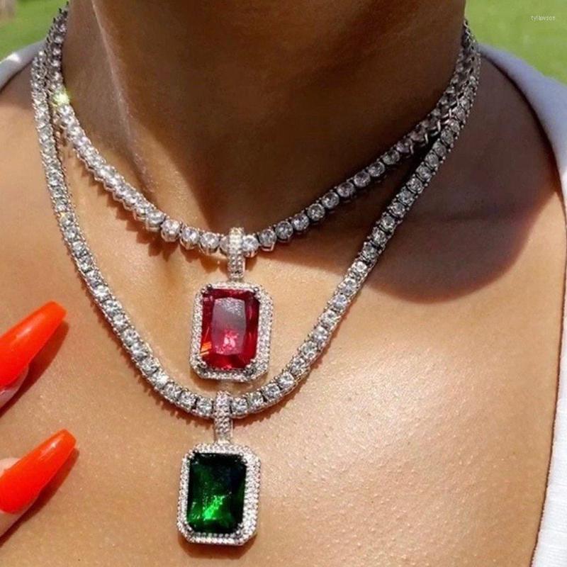 

Pendant Necklaces European And American Rhinestones Square Necklace Red Emeralds Clavicle Chain Jewelry Women