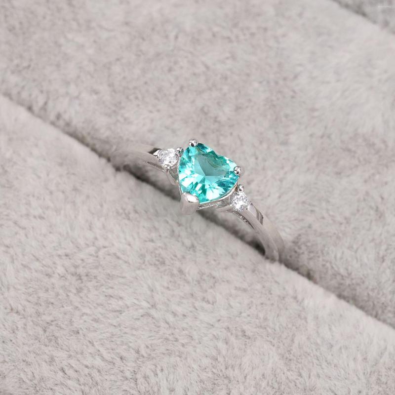 

Cluster Rings S925 Sterling Silver Ring Simple Heart-shaped Emerald European And American Design Elegant Personality Wedding