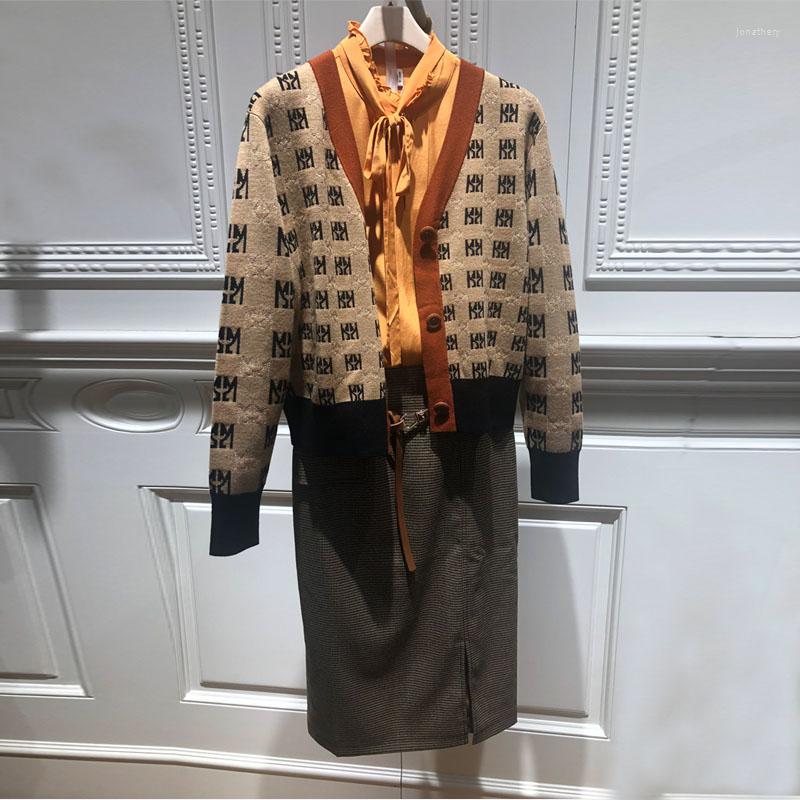 

Women's Knits Spring And Autumn Style Retro Letters Knitted Sweater Cardigan Small Jacket Women, Auburn