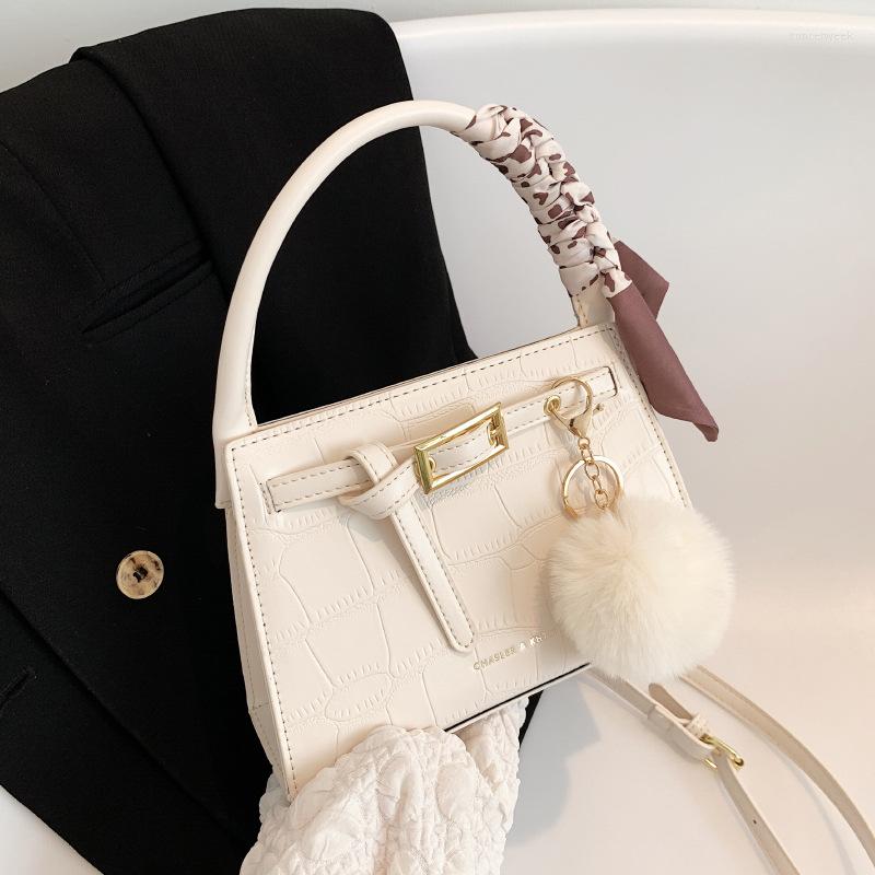 

Evening Bags Retro Tote Bag Pu Leather Handbags For Women 2023 Fashion Casual Shopping Pack Ins Chic Lady Crossbody Shoulder, Beige