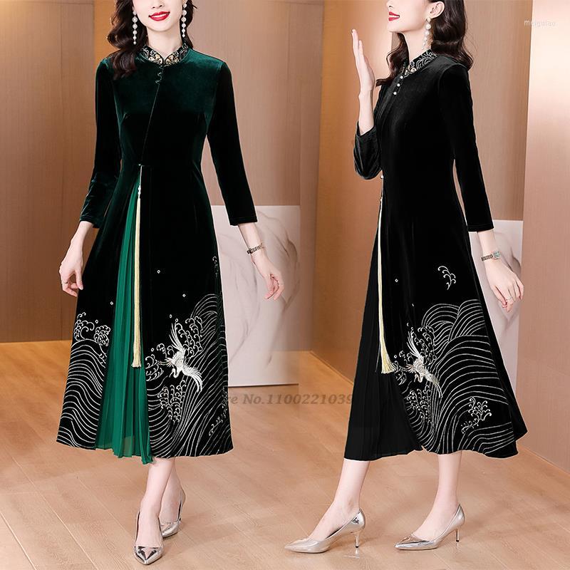 

Ethnic Clothing 2023 Chinese Improved Qipao Dress National Flower Embroidery Velvet Vintage Evening Vestido Stage Performance
