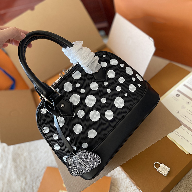 

Designers Classic YK Alma BB Shoulder Bags Handbags France Brand Fashion Wave Point Genuine Leather Old Flower Shell Bag Luxury Designer Crossbody Bag Totes, Red