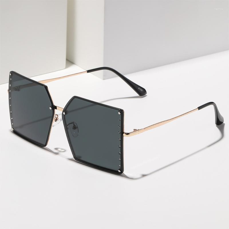 

Sunglasses Rhinestone Diamond Rimless Big Frame Men Women Classic Trend UV400 Sun Glasses Fashion Vintage Male Ladies Eyewear
