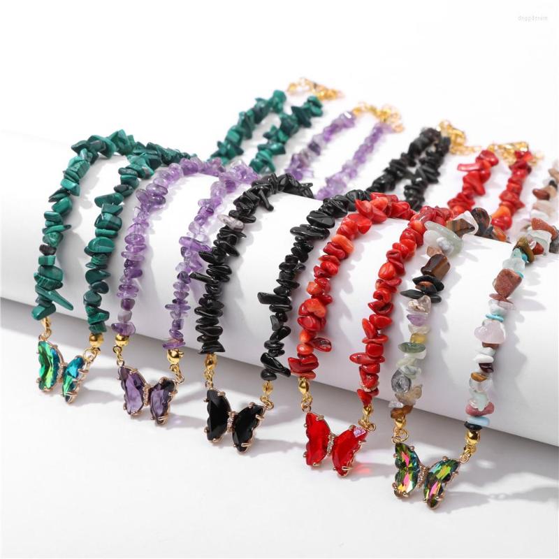 

Pendant Necklaces Crystal Butterfly Decor For Women Natural Chip Stone Beaded Necklace Lobster Clasp Chain Girl Choker Jewelry
