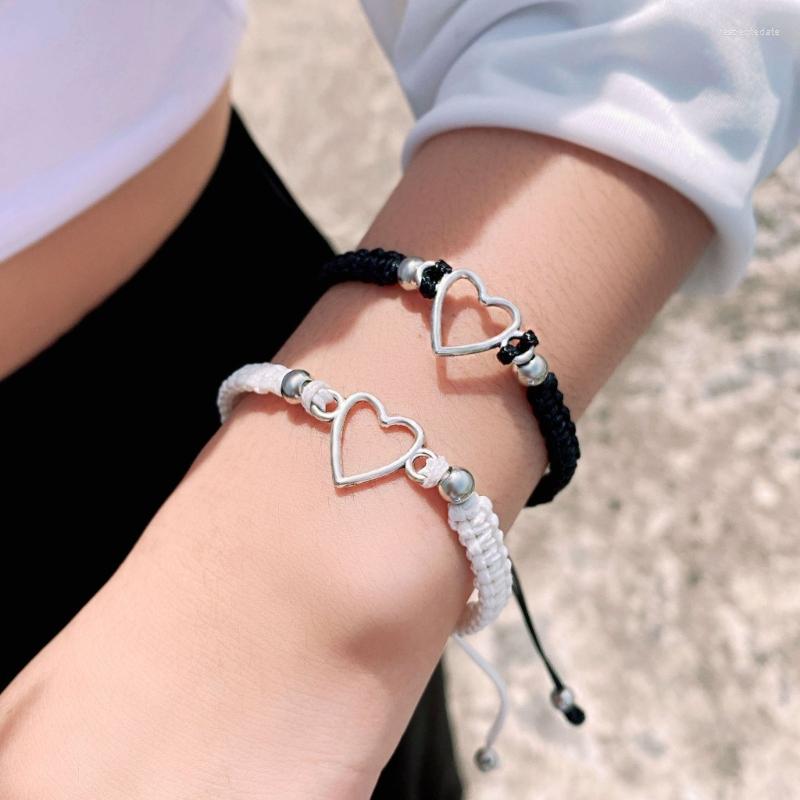 

Link Bracelets 2-piece Set Novel Couples Black And White Bracelet Hollow Heart Woven Push-pull Adjustable Jewelry