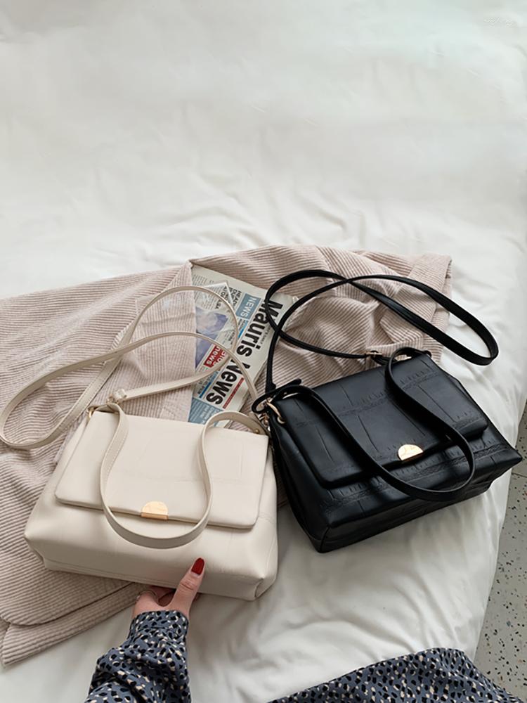

Evening Bags Luxury Classic Women Shoulder Bag High Quality Soft PU Leather Solid Color Underarm 2023 Texture Female Handbags Bolsa, Black