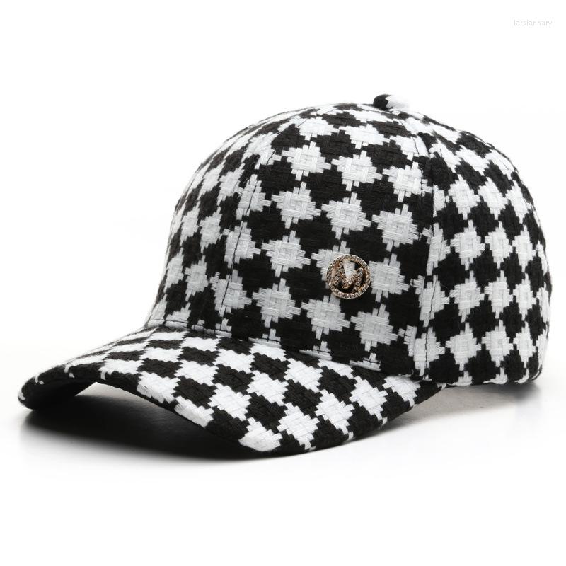 

Ball Caps D&T 2023 Fashion Cap Blend Spotty Plaid Corduroy High-end Brand M Logo Adjustable Warm Windproof Outdoor Simple Baseball, C1