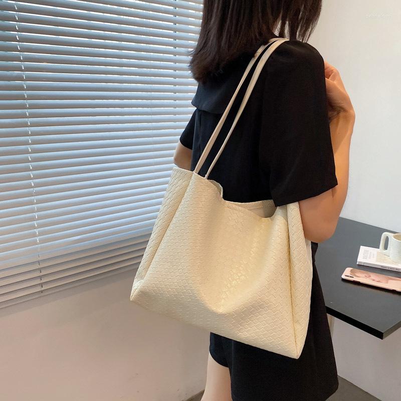 

Evening Bags Fashion Shoulder Tote For Women Family Solid Color Large Capacity Hand 2023 Designer All-Match Shopping, Beige