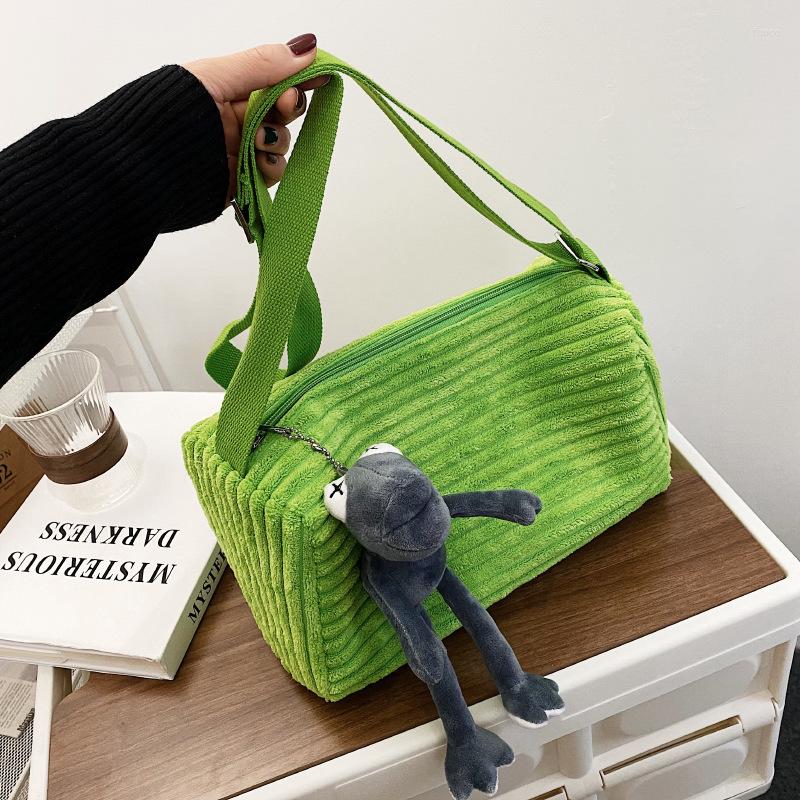 

Evening Bags Hylhexyr Corduroy Single Shoulder Bag Small Pendant Solid Color Handbag Zipper Tote Simple Leisure Female Messenger, Black