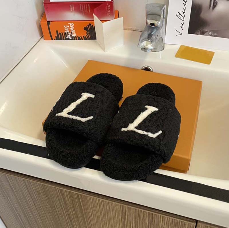 

designer Fashion women wool sandals selling Slippers Woman Slipper Shoes Autumn Winter slides Sandal fuzzy sandal lightweight house mop, 10