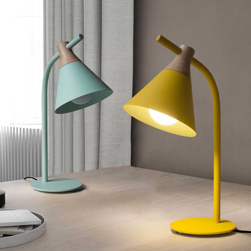 Nordic Simple Wood Table Lamps Modern Iron Art Desk Lamp LED 4 Colors for Home Study Bedroom Bedside Parlor Bookstore Hotel M261009
