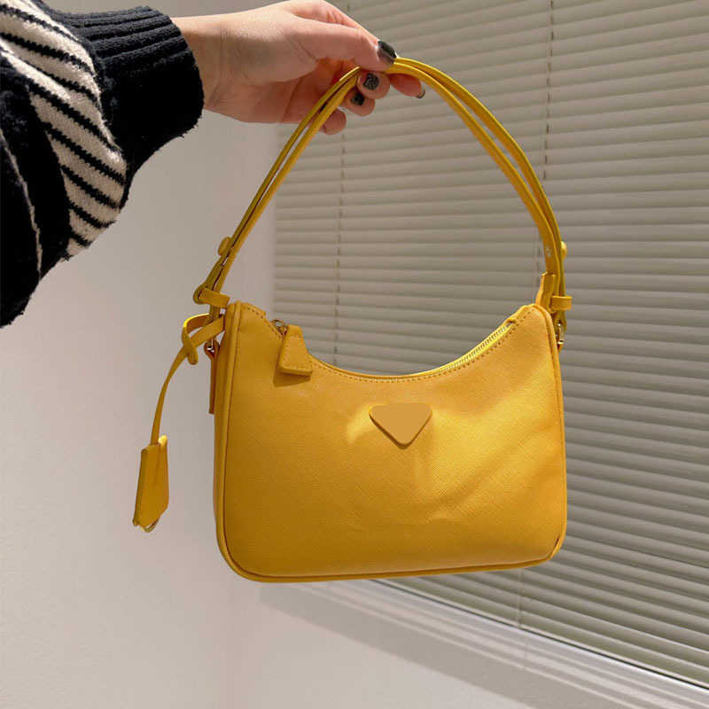 

Bags Shoulder designer Bags Underarm Bag Tote Hobo Women Classic Brand Female Clutch Handbags Purse Fashion Cowhide Chain Shoulder Messenger Prad BVZW, Pink