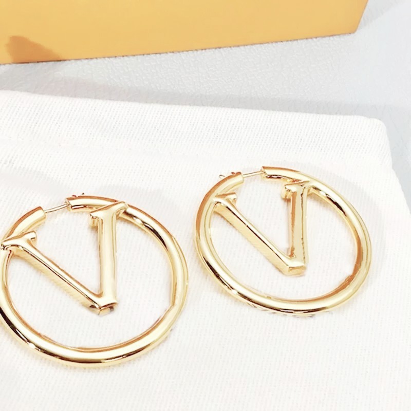 

Fashion Designer Women's Earrings New 18k Gold Earrings Girl's Valentine's Day Jewelry Gift 316L Stainless Steel Factory Wholesale and Retail