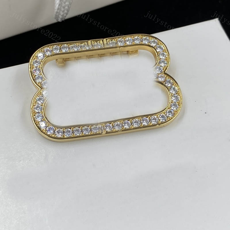 

Fashion Designer Brooch Pins Diamond Brand Gold Letter B Brooches Luxury Silver Pin Suit Dress Pins for Lady Specifications Designers Jewelry with Box