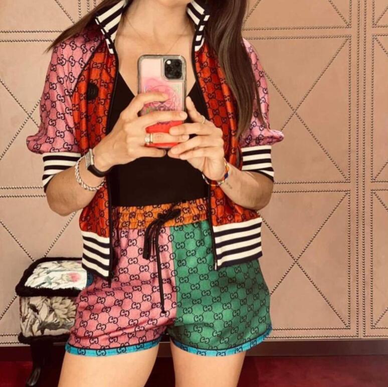 

Luxury Designer Women's Tracksuits Sports Set Woman 2 Pieces cardigan short sleeved T-shirt letter print shorts Pattern Two Peice Matching Sets Sexy Party Outfits, 01