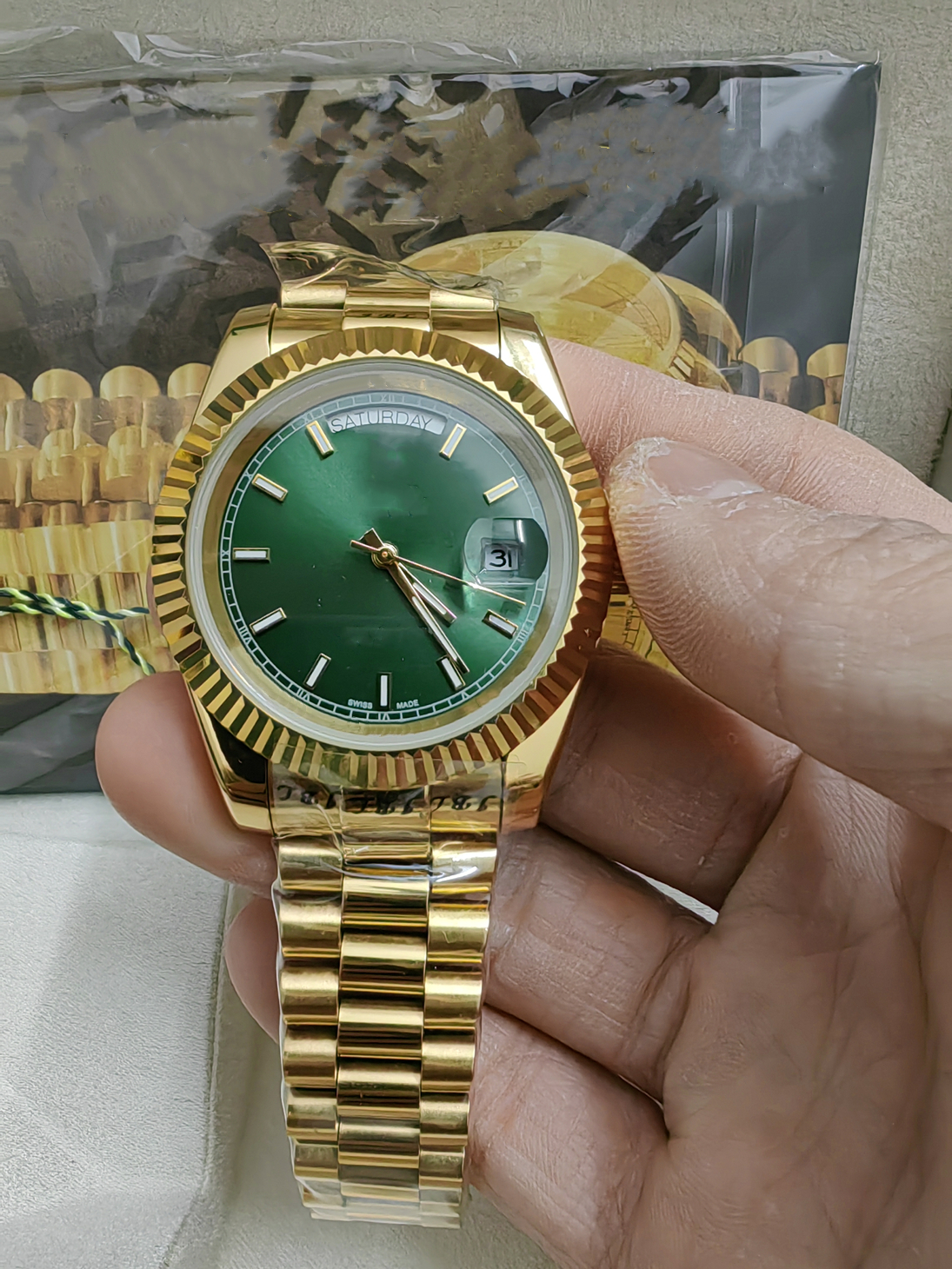 Avec une boîte d'origine de haute qualité Classic Mans Watch 41mm Rome Automatique Mécanique Monderwals Gold Green Green Wristwatch Montre de Lux