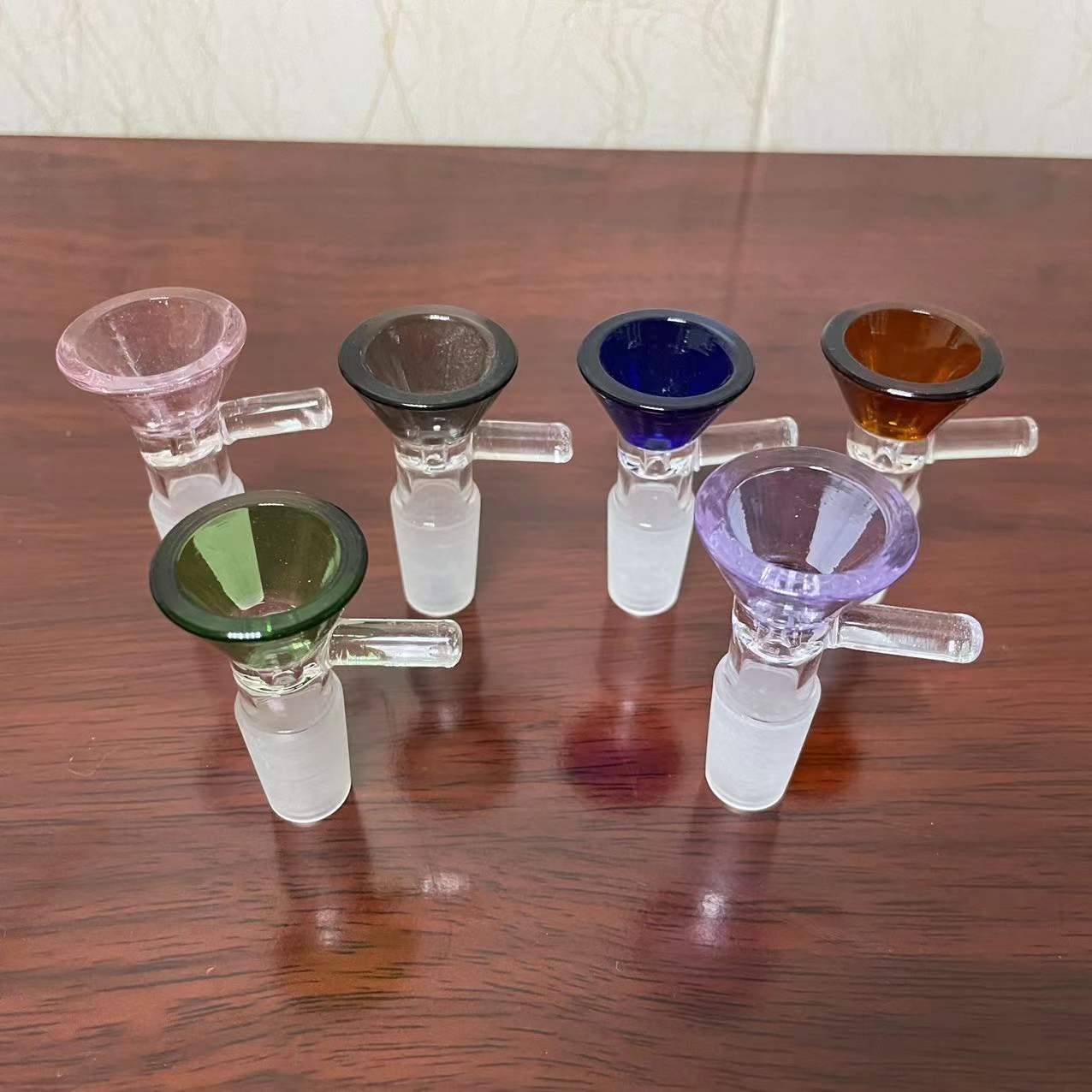 

Smoking Glass Bowl Pipes Piece 14mm Male Joint Hookah Colorful Handle Nail Funnel Thick Bowls For Water Bong Dab Oil Rigs
