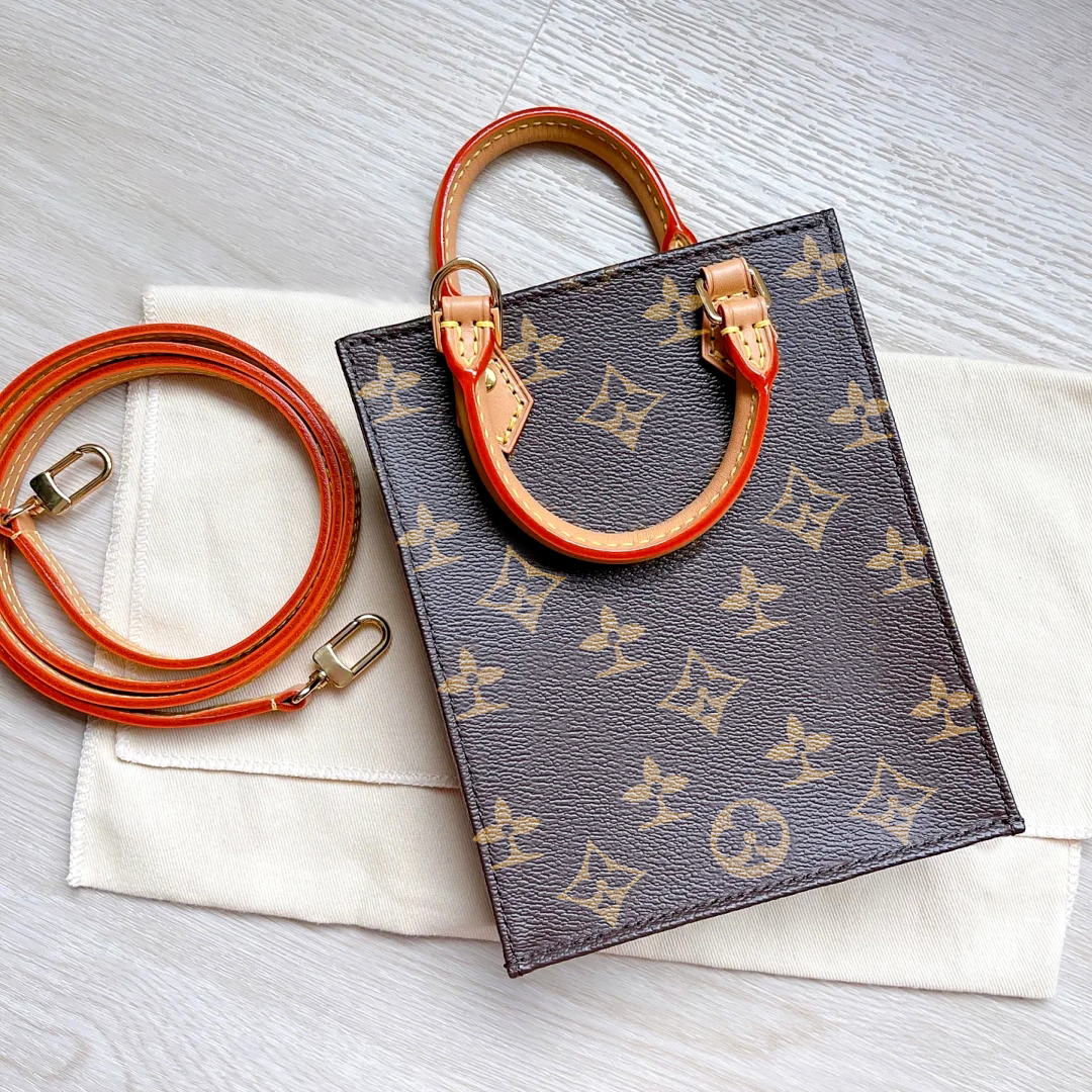 

classic Women men designer bags Crossbody PETIT SAC PLAT M81295 Clutch Tote handbags famous Shoulder strap travel vacation city Genuine Leather Luxurys weekend Bag, Mon0gram size:14 x 17 x 5