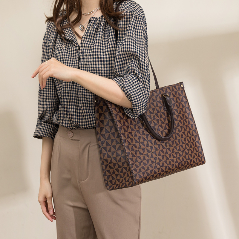 

Women luxury designer bag crossbody black plaid purse shoulder shopping tote bag fashion style pack to choose from, 60910