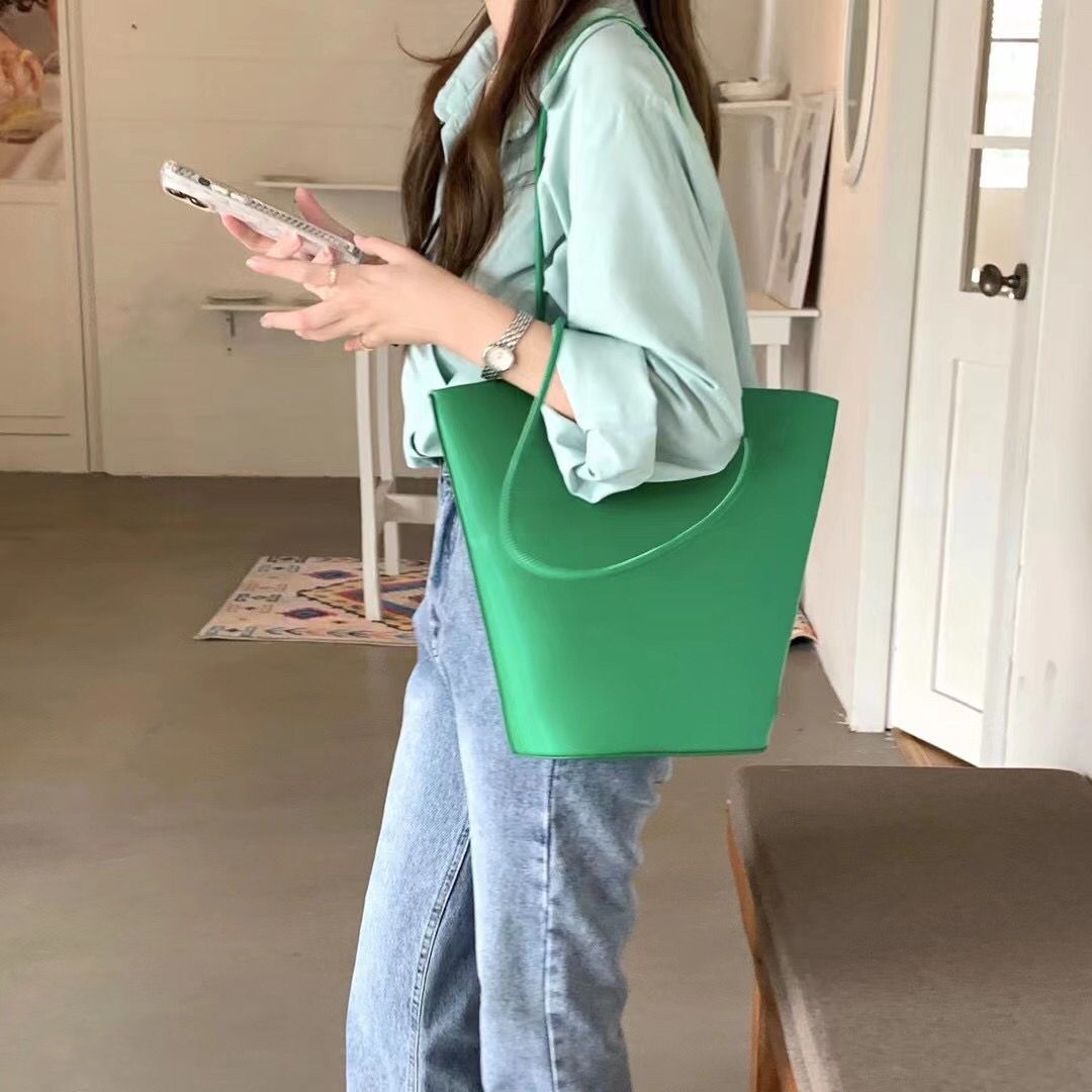 Portefeuilles sacs à poussière et clés de boîte pochette pochette cles concepteurs de mode sac à main femelles pour hommes carte de crédit holde