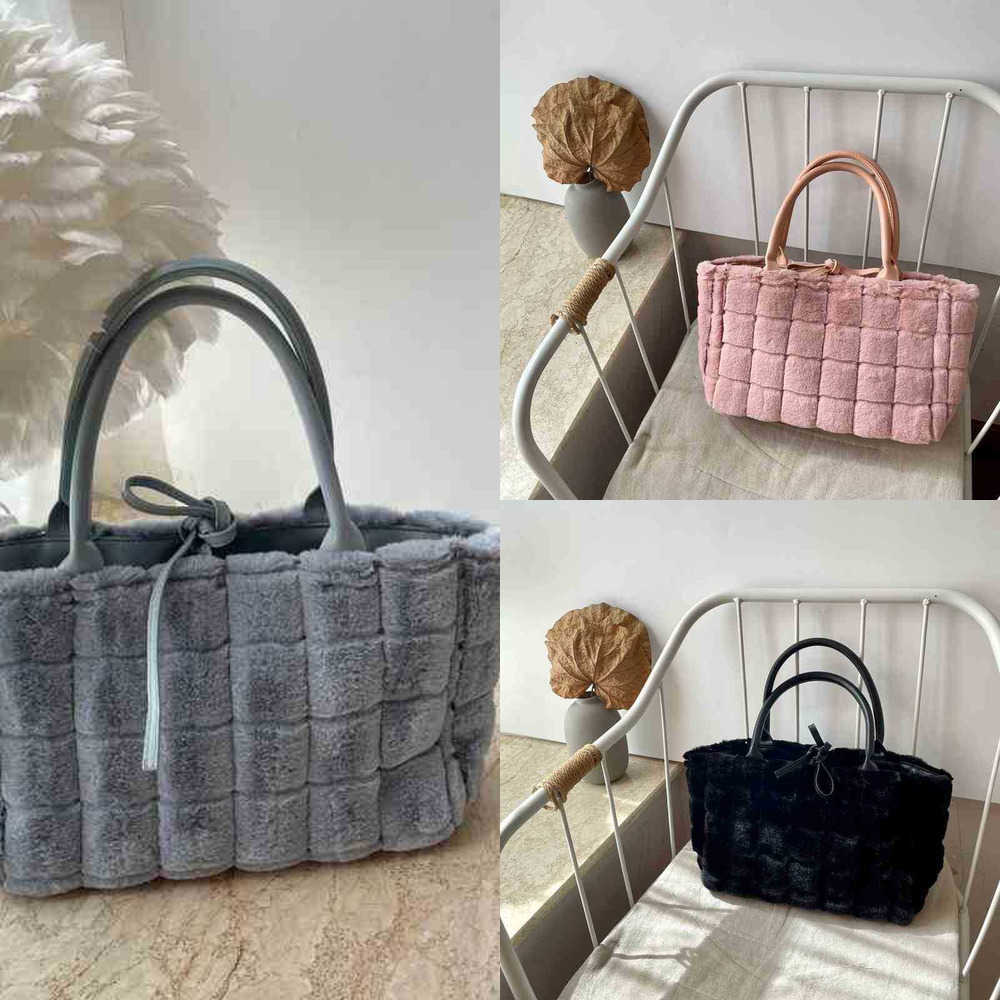 

HBP Shopping Bags Plush Handbag Women's Pillow One Shoulder Armpit Bag Portable High-capacity Tote Bag 220826, Blue3