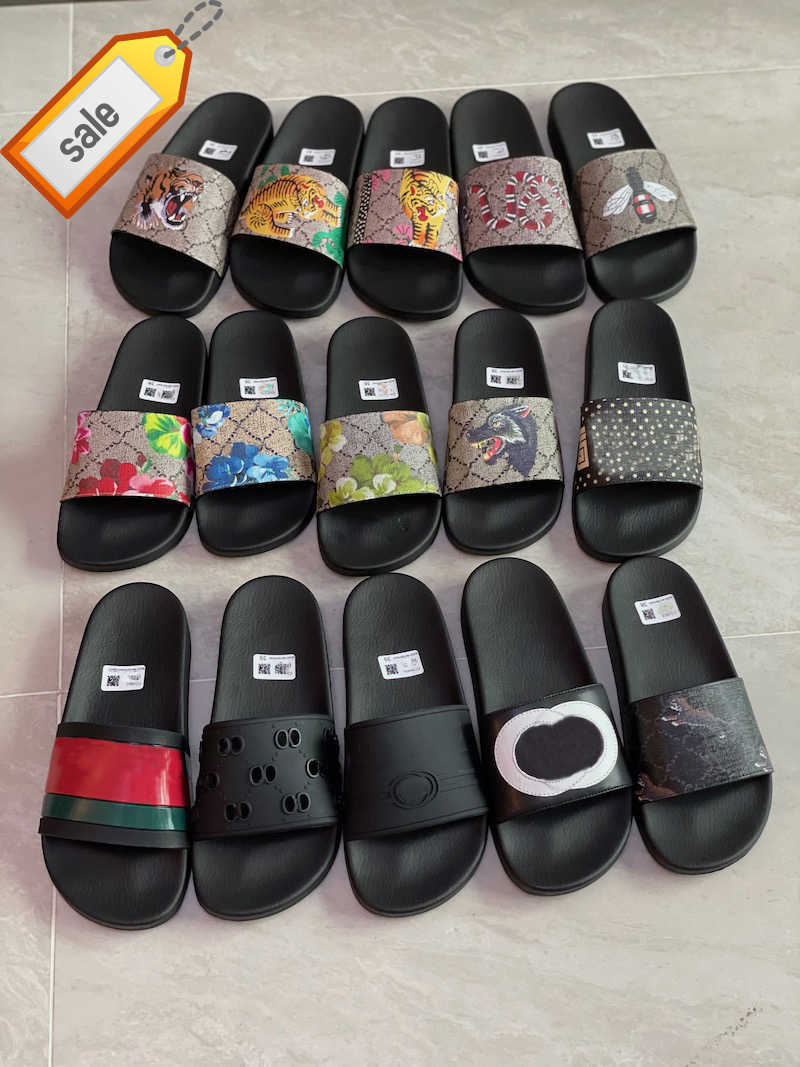 

2023 New Rubber Slides Sandals Floral Brocade Women Men Slipper Flat Bottoms Flip Flops Womens Fashion Striped Beach Slippers, Color 1