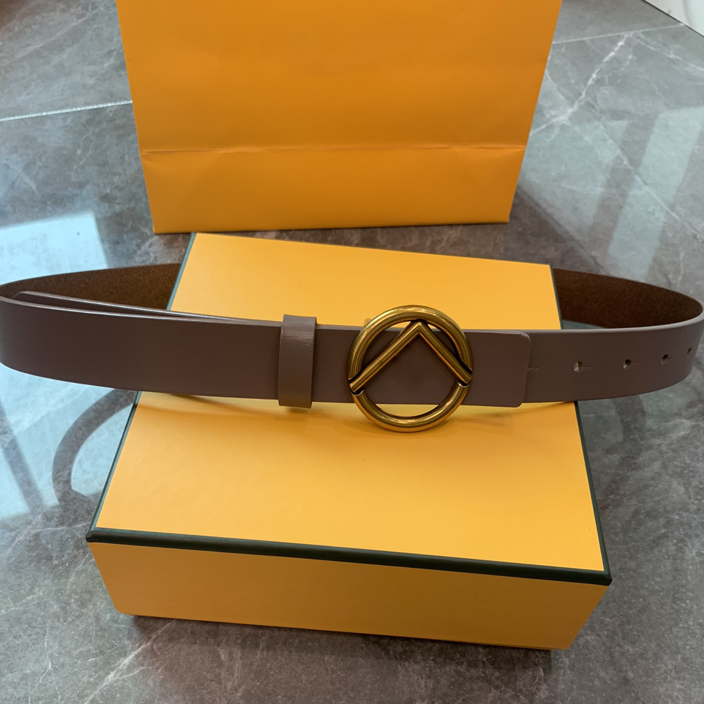 

Luxurys designers belts fashion designer belt trend letter with women and men leisure retro decoration pin buckle accessories 2.8 wide versatile, 2.8cm wide