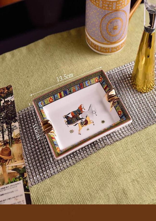 

Luxurious Ceramic Large Ashtray High Quality Living Room Ciggerate Creative Personality Designers Ashtrays KTV Ash tray4879570