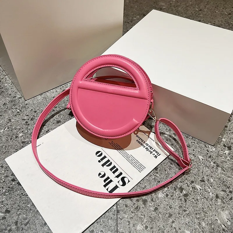 

Classic Portable Handbag Women Single Shoulder Messenger Bags Small Round Bag Trend Bag, Red