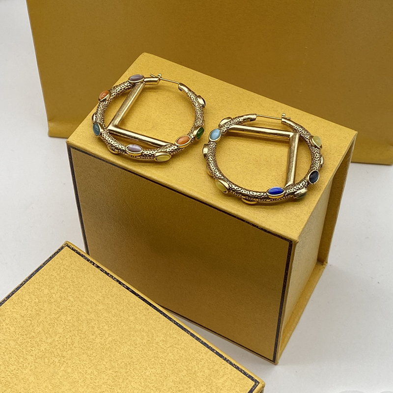 

Designer Womens Earring Studs Vintage Letters Earring Hoops Women Ear Stud Fashion Brass Hoop Multicolor Gemstone Edging Earrings For Party Wedding 2301071QS