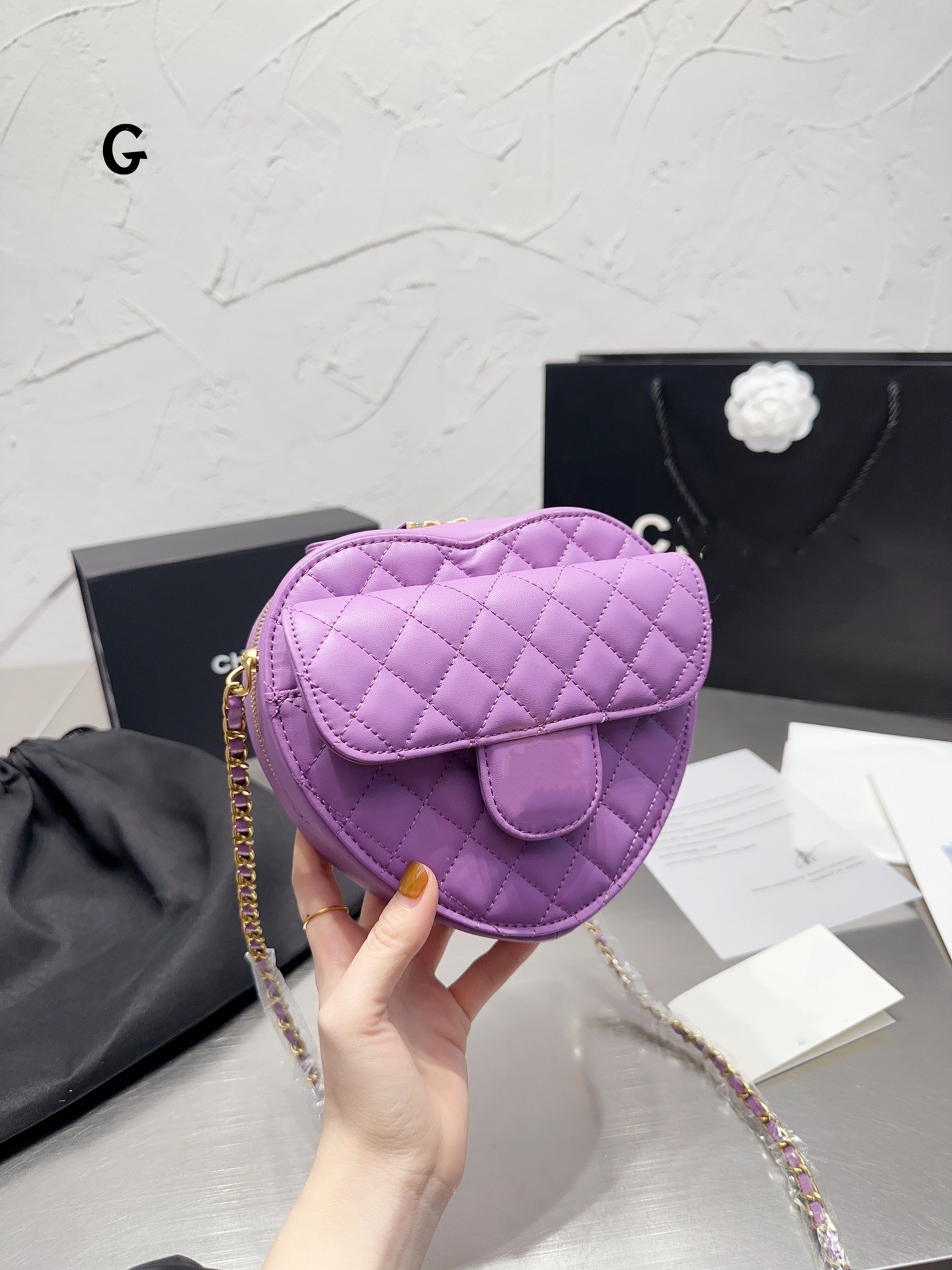 

Top quality Designer Heart Zipper Love Style Bags Quilted Matelasse Chain Crossbody Shoulder Gold Hardware Mini Outdoor Sacoche Cute Cosmetic Case Handbags 16CM, Yellow