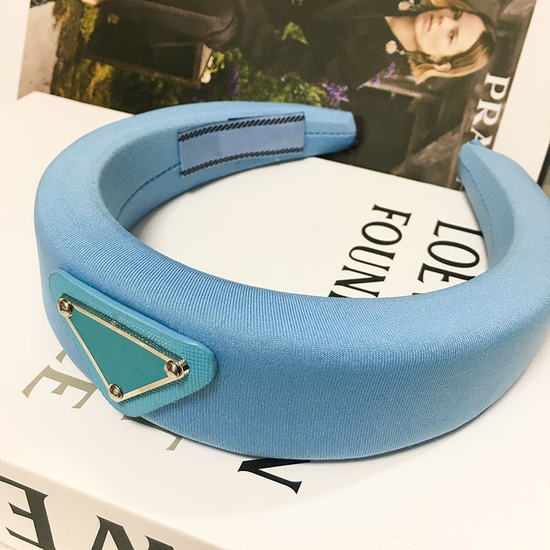 

Classic Luxury Triangle Tag Headbands Women Fashion Letter Headband Headdress Party Outdoor Sports BFF Gifts Sports Jewelry