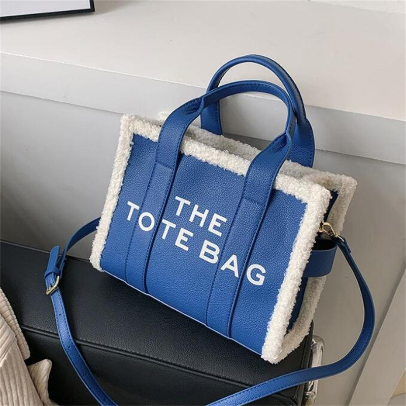 

Teddy tote bear bags The tote bag mini faux fur fabric handbag Adjustable removable crossbody strap Polyester Interior zip pocket Women Fashion Famous Designers, 1 black