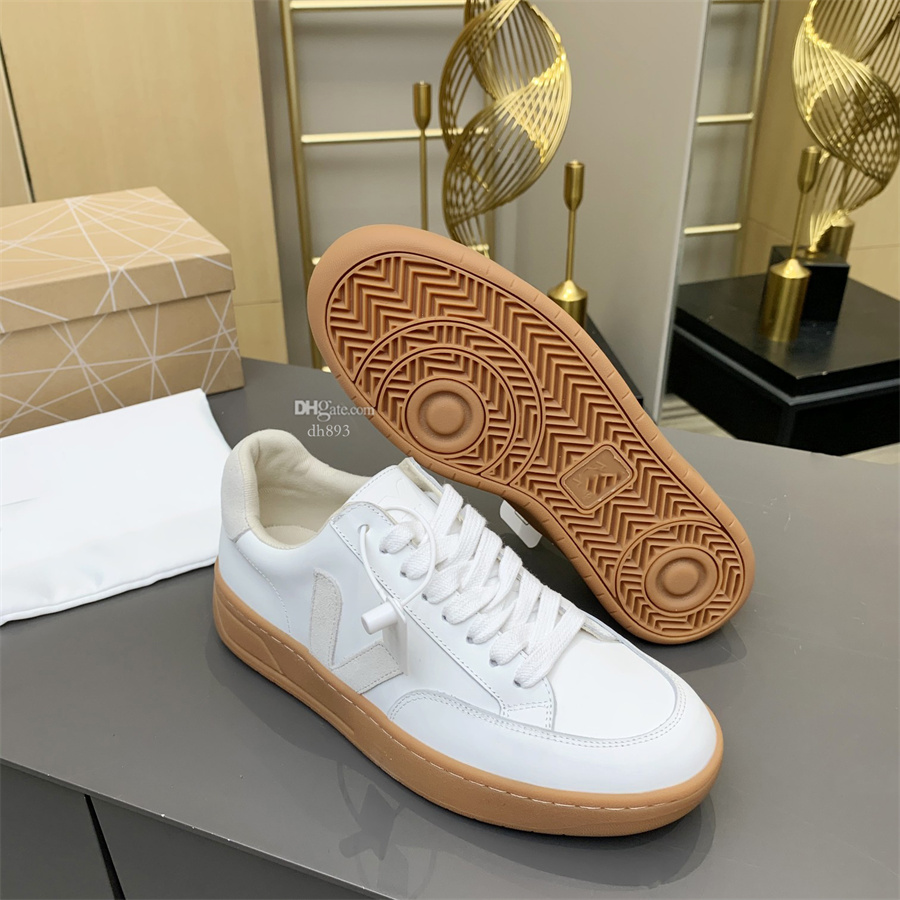 

Designer Sneakers Running Shoes Fashion Luxury Vejas Skate Sneaker Women's Men Sports Shoe Trainer Sdgvxc