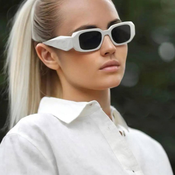 

Glasses luxury Designer Sunglasses Classic Eyeglasses Goggle Outdoor Beach Sun Glasses For Man Woman Optional Triangular signature leader of sunglasses is white