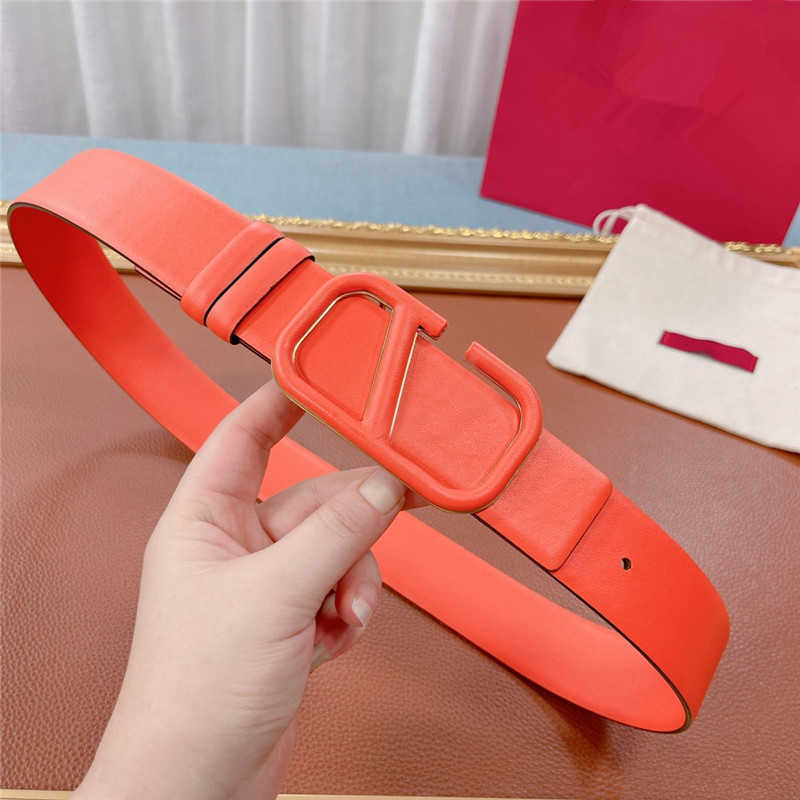 

Classic Women Belt Fashion Vintage Letter V-buckle Jeans Decorative Belt Luxury Designer Belts Width 4CM Boutique Gift Box, Figure